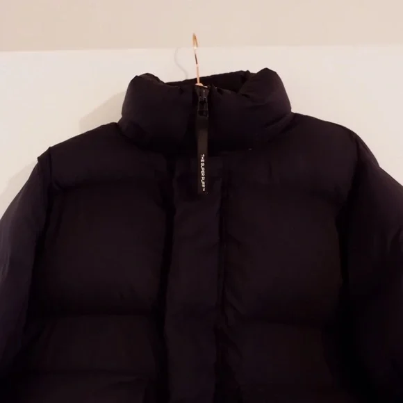 ARITZIA BLACK Super Duper Puff - Picture 3 of 15